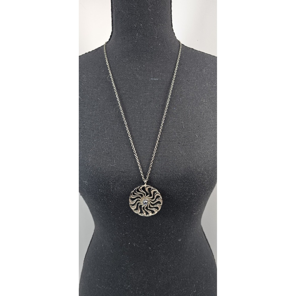 Vantel Pearls Sunburst Necklace Oyster Pearl Silver Tone Swirl Pendant